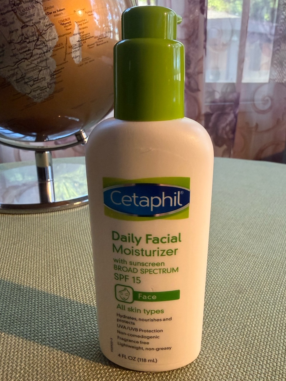 🌞 4/$20 Item - Cetaphil Daily Facial Moisturizer w/SPF 15 Fragrance Free 4 oz